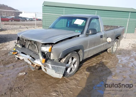 2003 Chevrolet Silverado 1500 Work Truck z USA, uszkodzony, nr VIN 1GCEC14X63Z272997